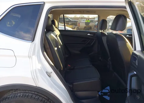 2021 Volkswagen Tiguan 2.0T Se/2.0T Se R-Line Black/2.0T Sel from USA, damaged, VIN 3VV2B7AX3MM080440